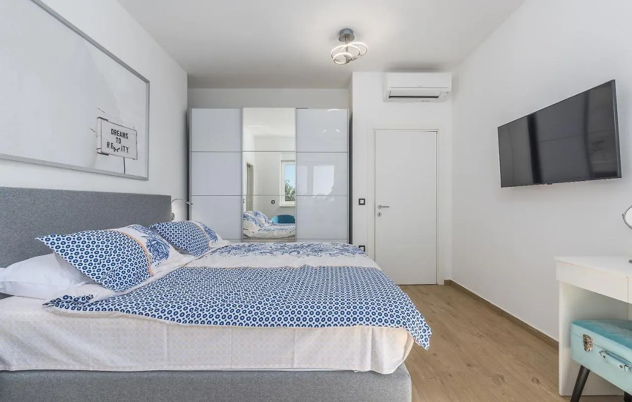 Vila Elite Pula